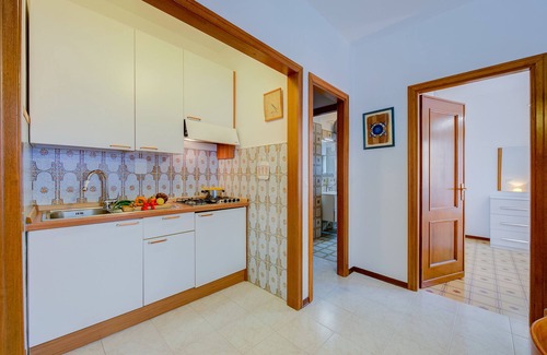 San Bartolomeo al Mare Apartment | Il Tulipano Giallo 100m From The Sea, San Bartolomeo al Mare, Italy