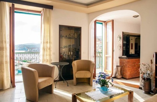 Portoferraio Old Town Apartment | Il Veliero apartment