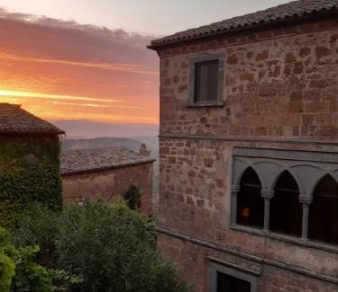 Civita di Bagnoregio Apartment | Il Vento e la Ginestra