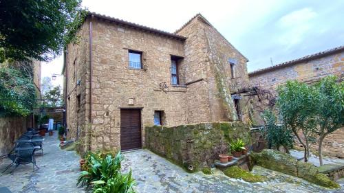 Civita di Bagnoregio Apartment | Il Vento e la Ginestra