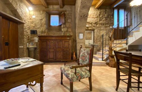 Civita di Bagnoregio Apartment | Il Vento e la Ginestra