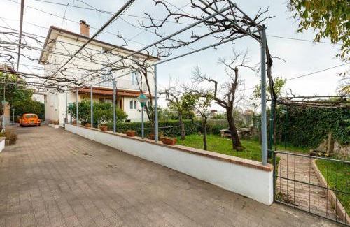 Ceraso Apartment | Il Vicolo - Bilocale in centro a Ceraso con cucina e patio, fino a 3 persone