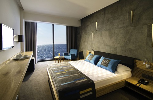 Kusadasi City Centre Hotel | Ilayda Avantgarde Hotel