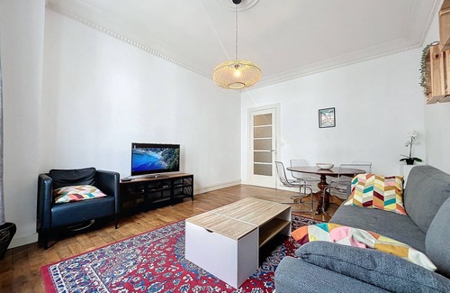 Ile Verte Apartment | Ile Verte, CHU, 55M2, Elevator