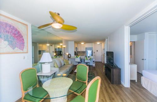 Waikiki Apartment | Ilikai Marina 1094 Yacht Harbor View 1BR