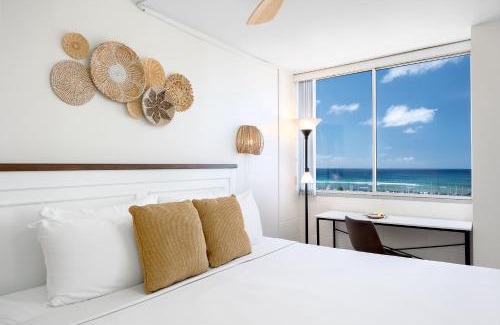 Waikiki Apartment | Ilikai Marina Stunning Ocean & Harbor Views - Walk to the Beach!