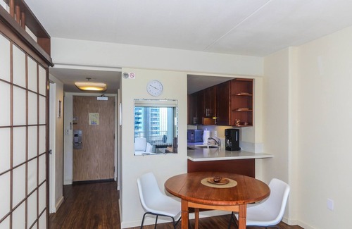 Waikiki Condo | Ilikai Tower 1 Bedroom City View Condos with Private Lanai & Free Wifi!
