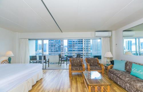 Waikiki Apartment | Ilikai Tower 1817 City View 1BR
