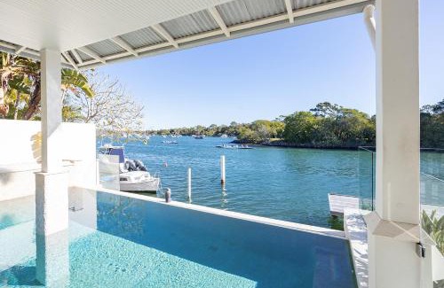 Noosa Heads House | Iluka, Luxurious Riverfront Retreat