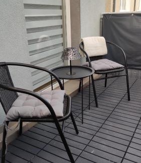 Bad Schmiedeberg Apartment | Im Herzen der Kurstadt, Balkon, Küche, Blick ins Grüne, radfreundlich