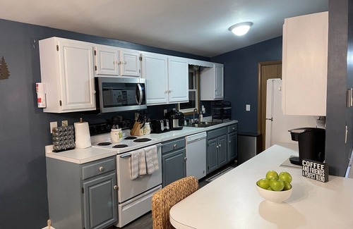 Tunkhannock Township House | IML -NearJim Thorpe-Pets Allowed🐕‍🦺 Free, Sleeps10