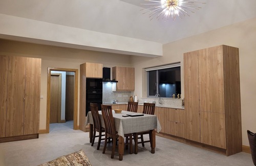 Crosswell Cottage | Immaculate 2-Bed Cottage in Tuam
