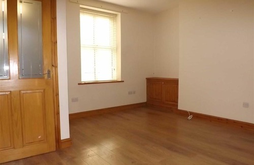 Padiham Apartment | IMMACULATE 2 BEDROOM HOUSE modern
