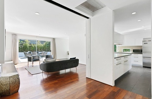 Bel Air House | Immaculate Architectural Full Security located on a cul-de-sac in Bel Air Park