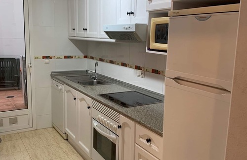 Pilar de la Horadada Apartment | Immaculate Ground Floor 2 Bed Apartment In Gated Community With Pool