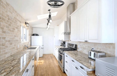 West Newport Condo | Immaculate Home-Away-From-Home! Fantastic Oceanview Deck | Darling Interior | A Newport Standout!