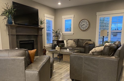 Idaho Falls House | Immaculate house w/hot tub, close to major hot spots Idaho Falls.
