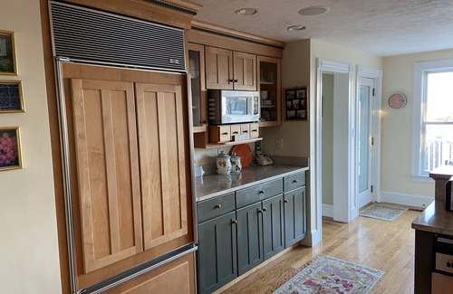 Falmouth House | Immaculate Luxury home, water views to Vineyard, private beach, bike path & more