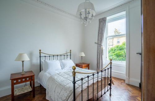 Leith Apartment | Immaculate one bedroom flat in the city centre