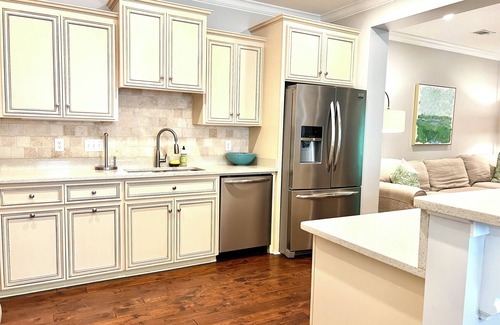 Saint Simons Island House | Immaculate Saint Simons Townhouse 3 Bed/2.5 Bath, Pool, 2 Bikes, Pets Welcome