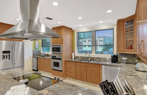 Eastern Shores House | Immaculate Waterfront Villa - Private Heated Pool, Gas BBQ & High Speed Internet