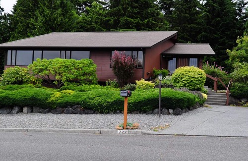 Port Angeles House | Immaculate, warm, inviting with WOW water views! You'll wish you lived here!