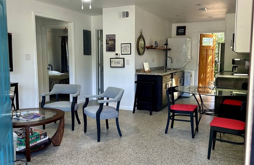 Griffin Heights House | Immaculately Remodeled Home Close to FSU and Downtown Area!