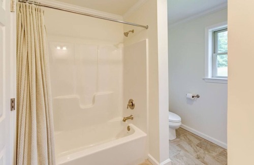 Bovina Center House | Immense 4BR Mountain Top Home with Acres of Privacy and Peace