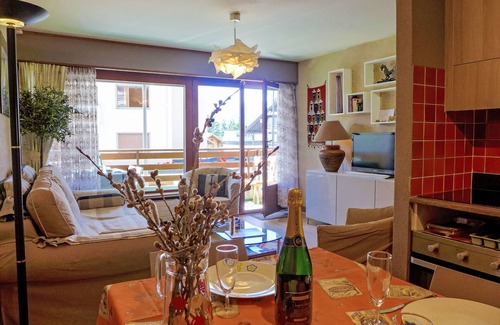 Montana Apartment | Immeuble Rond-Point Apt. 11 by Interhome
