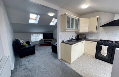 Scarborough City Centre Apartment | Impeccable 2-bed Apartment in Scarborough