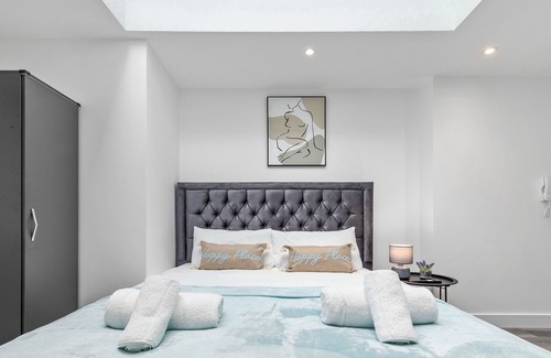 Highgate Apartment | Impeccable Ensuite Room in Finsbury Park LondonN19
