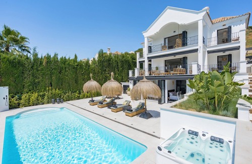 Benahavis Villa | Impeccable luxury villa