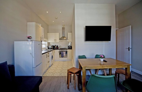 Wall End Apartment | Imperial Barking Road Apartments
