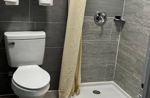 Madison Hotel | Imperial Inn
