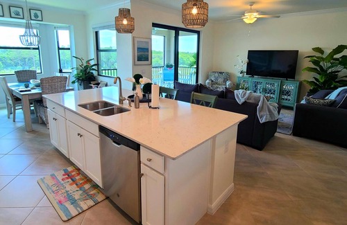 Lakewood Ranch Condo | Impressive 2/bed, 2/bath condo in beautiful Lakewood National