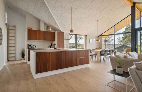 Millinge House | Impressive holiday cottage, by the Helsnæs Bay!