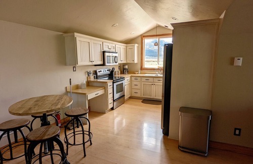 Bedford Cabin | Impressive Multi Family Lodge - 1 hour from Jackson Hole!