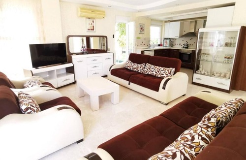 Kadriye Villa | Impressive Villa with Private Pool in Antalya