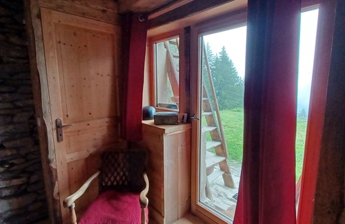 Bisanne 1500 Ski Chalet | In a Beaufortain alpine chalet