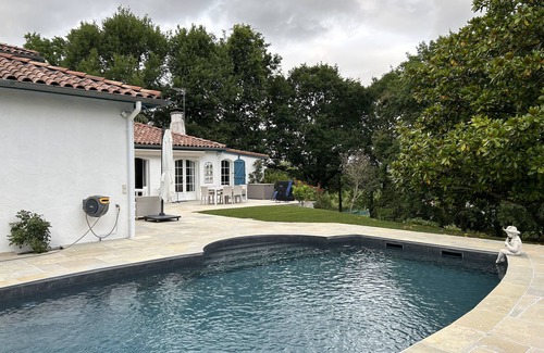 Arcangues House | In a green setting, very nice house .