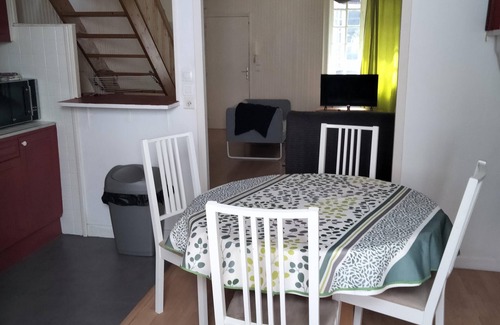 Bayonne Apartment | IN CHARMING OLD BAYONNE T2