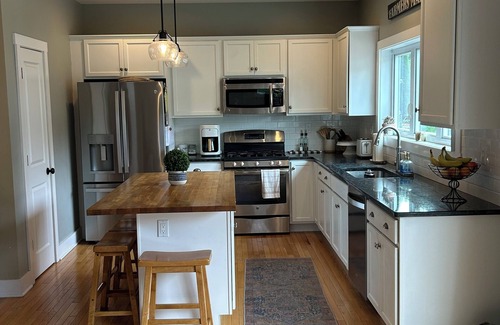 Saratoga Springs House | In Ground Pool, Minutes From The Track!