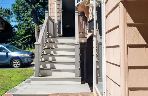 Saugus House | In-law, shower tub, a/c, kitchen,