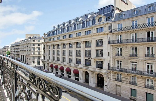 Saint-Vincent-de-Paul Apartment | IN MINT CONDITION!165m2 OF PURE HAUSSMANN LUXURY-OPERA GRANDS MAGASINS