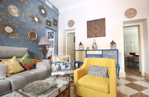 Encarnacion-Regina Apartment | IN OFFERT-AZAHARES, An ideal place within a magnificent Casa Palacio-Centro