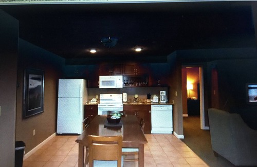 Hancock Condo | IN/OUT SKIING CONDO , POOL, MOVIE THEATER/KIDS ACTIVITIES
