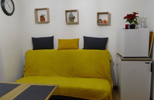 Allos Apartment | In the center of the resort and shops ground floor apartment sleeps 6