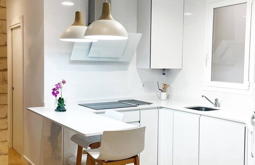 Logrono City Centre Apartment | In the center of San Anton with parking included