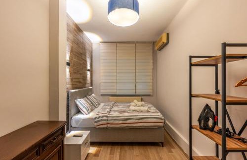 Cihangir Apartment | In the center of Taksim and Galataport 2 Bedrooms and 1 Living Room in Apartment