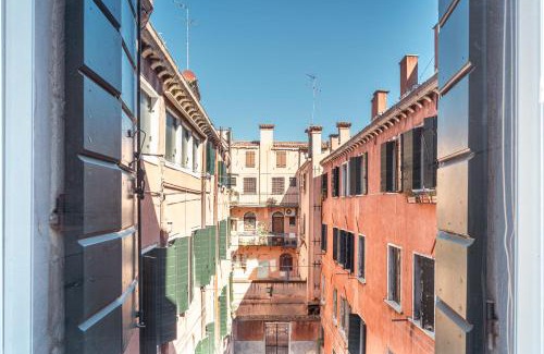 San Polo Apartment | In the center of Venice near the Rialto Bridge